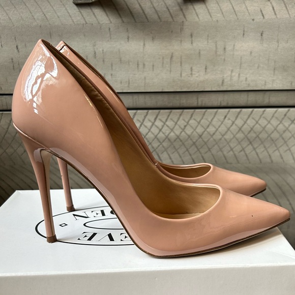 Blush Colored Steve Madden Patent leather Heeled pumps - Picture 4 of 10